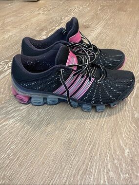 Adidas Bounce Running Shoes Black Pink Athletic Sneakers Women’s Size 10